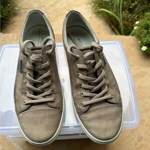 Ecco Men's Taupe Sneakers Shoes